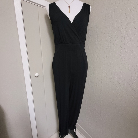 Loft Beach Black Jersey Knit V Neck Tie Cuff Jogger Jumpsuit Coverup S - Picture 7 of 13